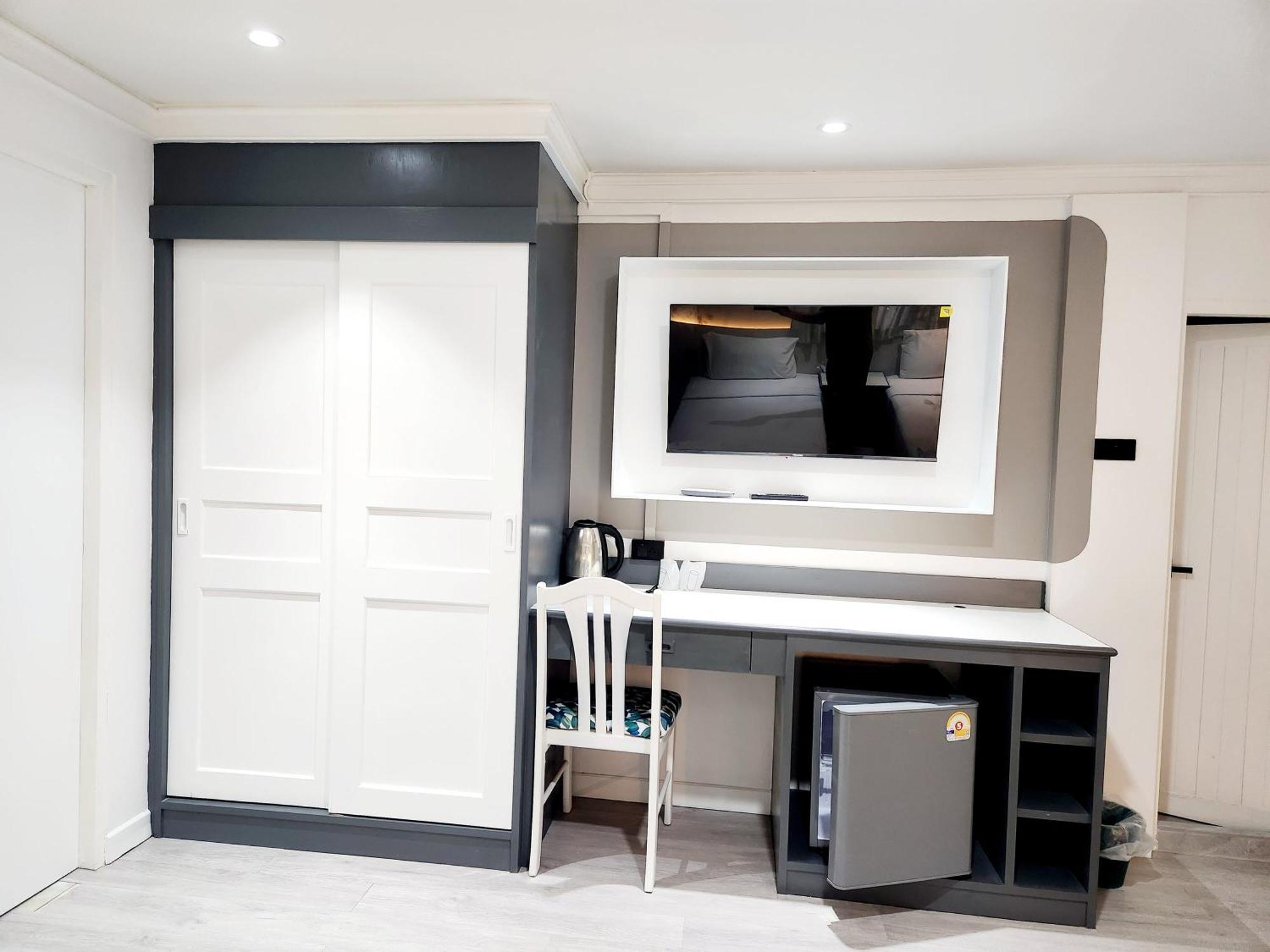 Seatel Phuket, Patong Beach Bagian luar foto
