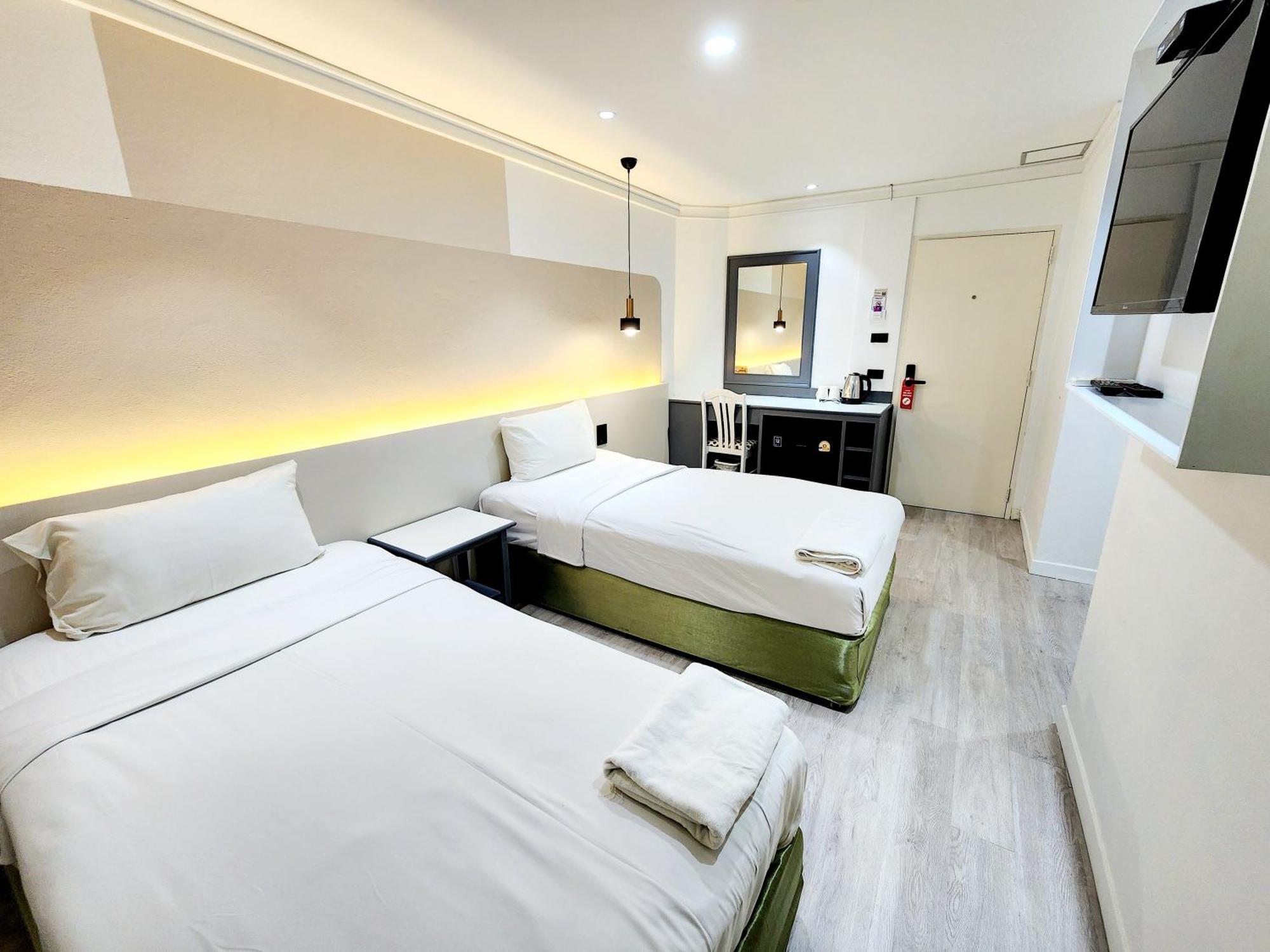Seatel Phuket, Patong Beach Bagian luar foto