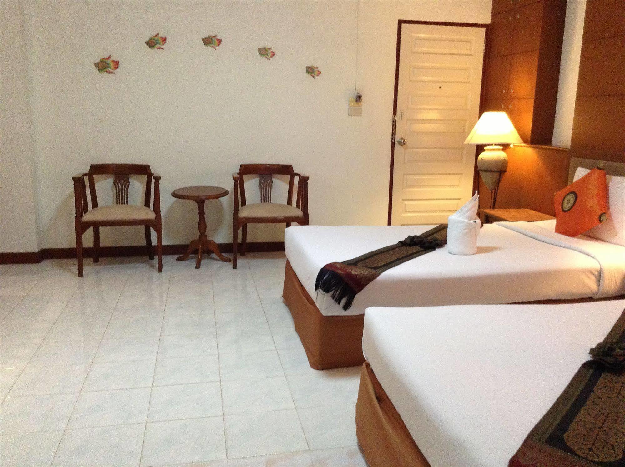 Seatel Phuket, Patong Beach Bagian luar foto